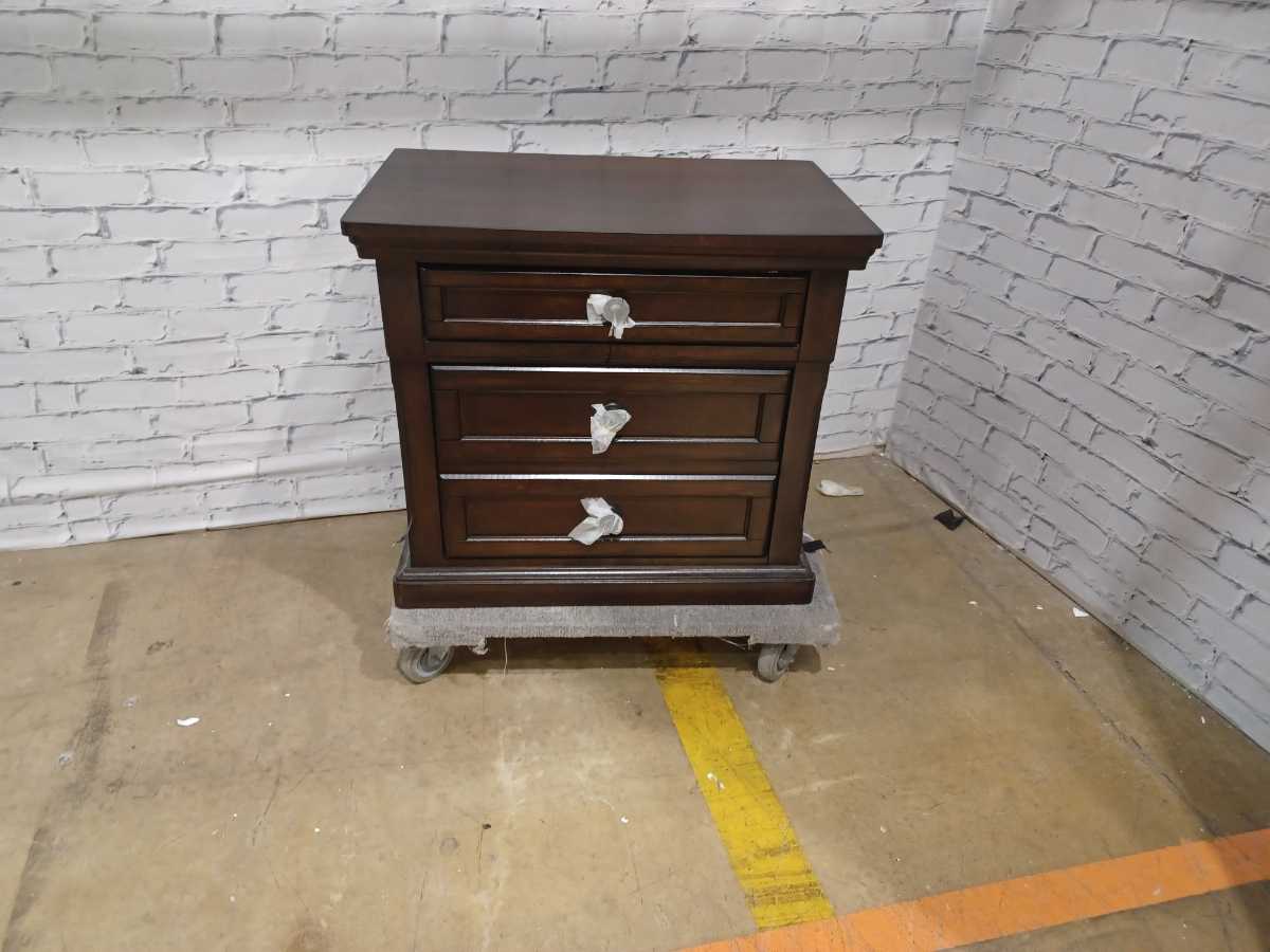 Porter Nightstand - Gallery Image 7